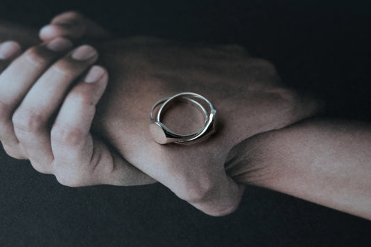 Bonding Signet Ring