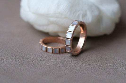 Symphony Ring with White Mother of Pearl