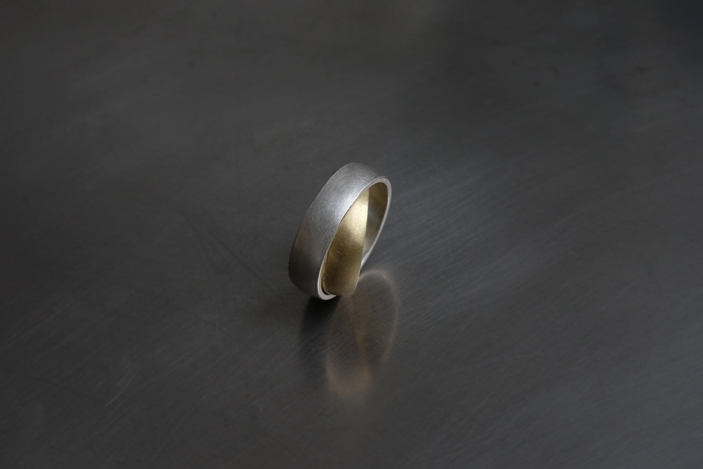 Dialogue Ring
