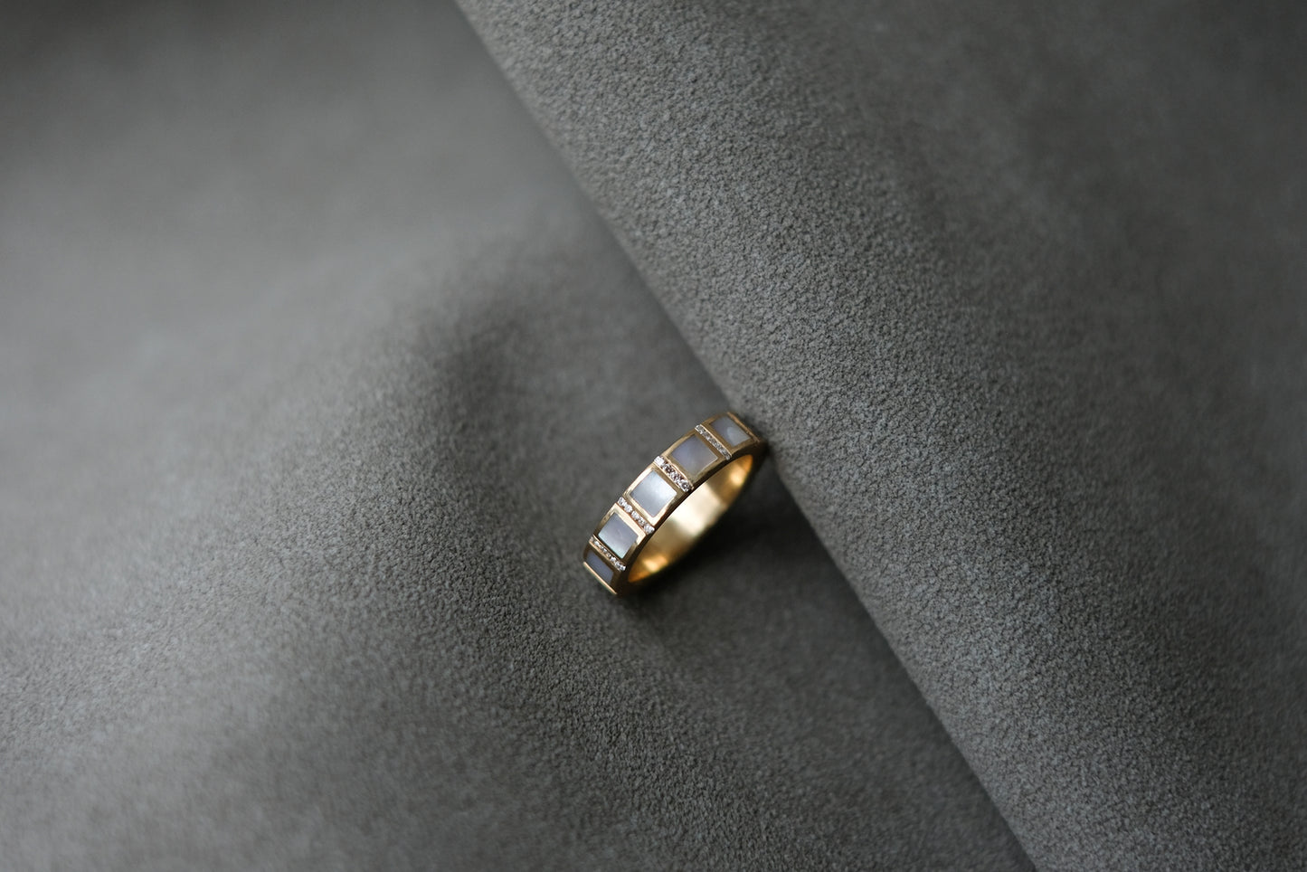Diamond Symphony Ring with White Mother of Pearl
