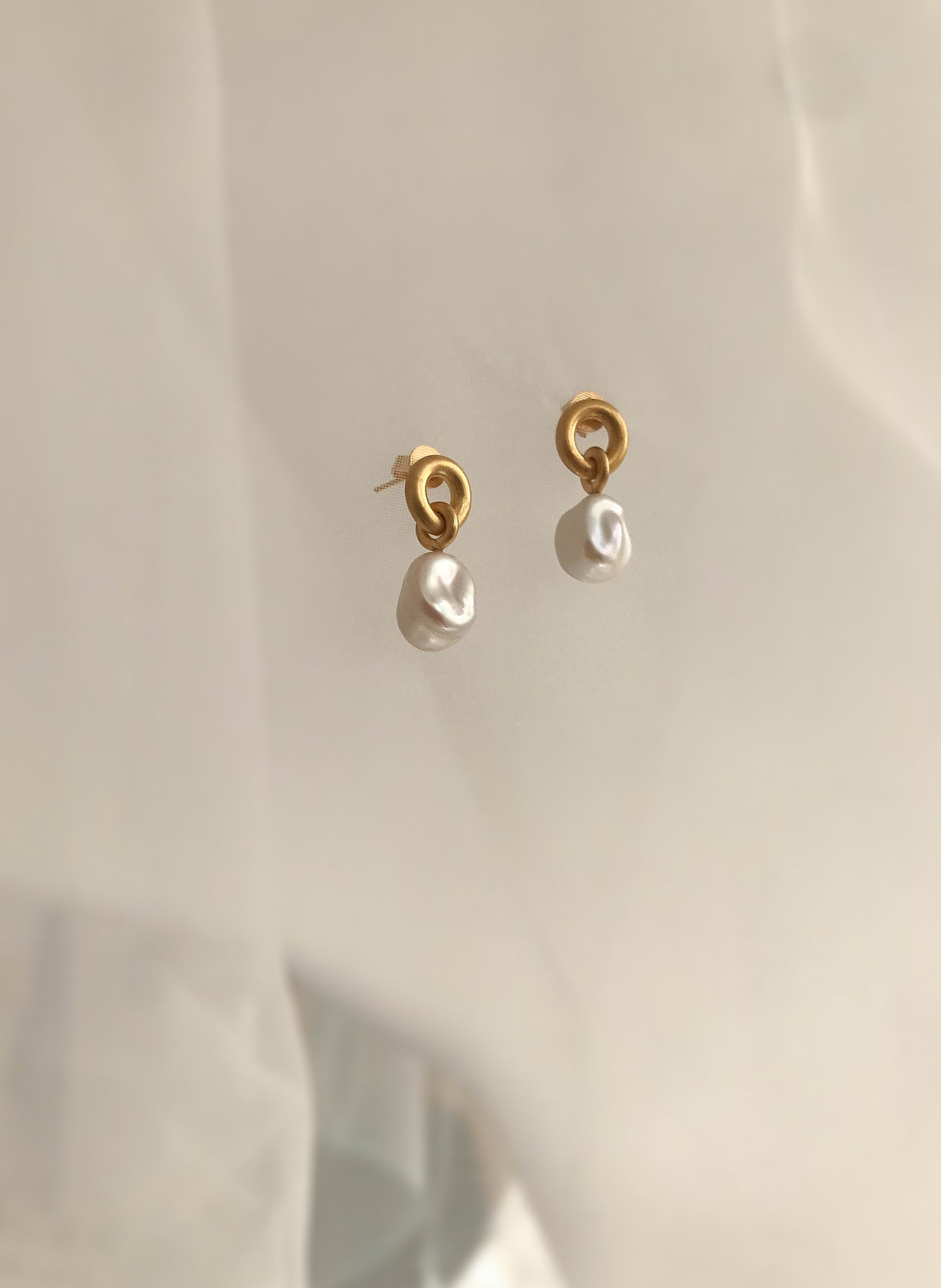 Baroque Pearl Hoop Earrings