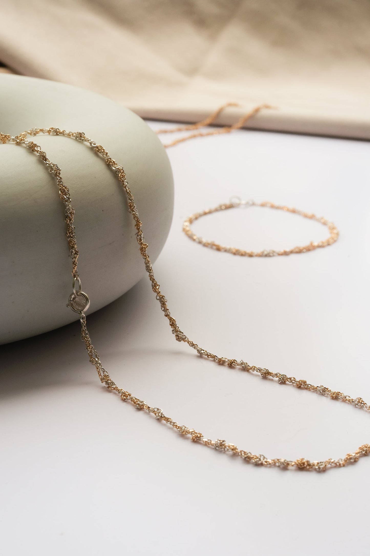 Bi-colored Entwined Necklace