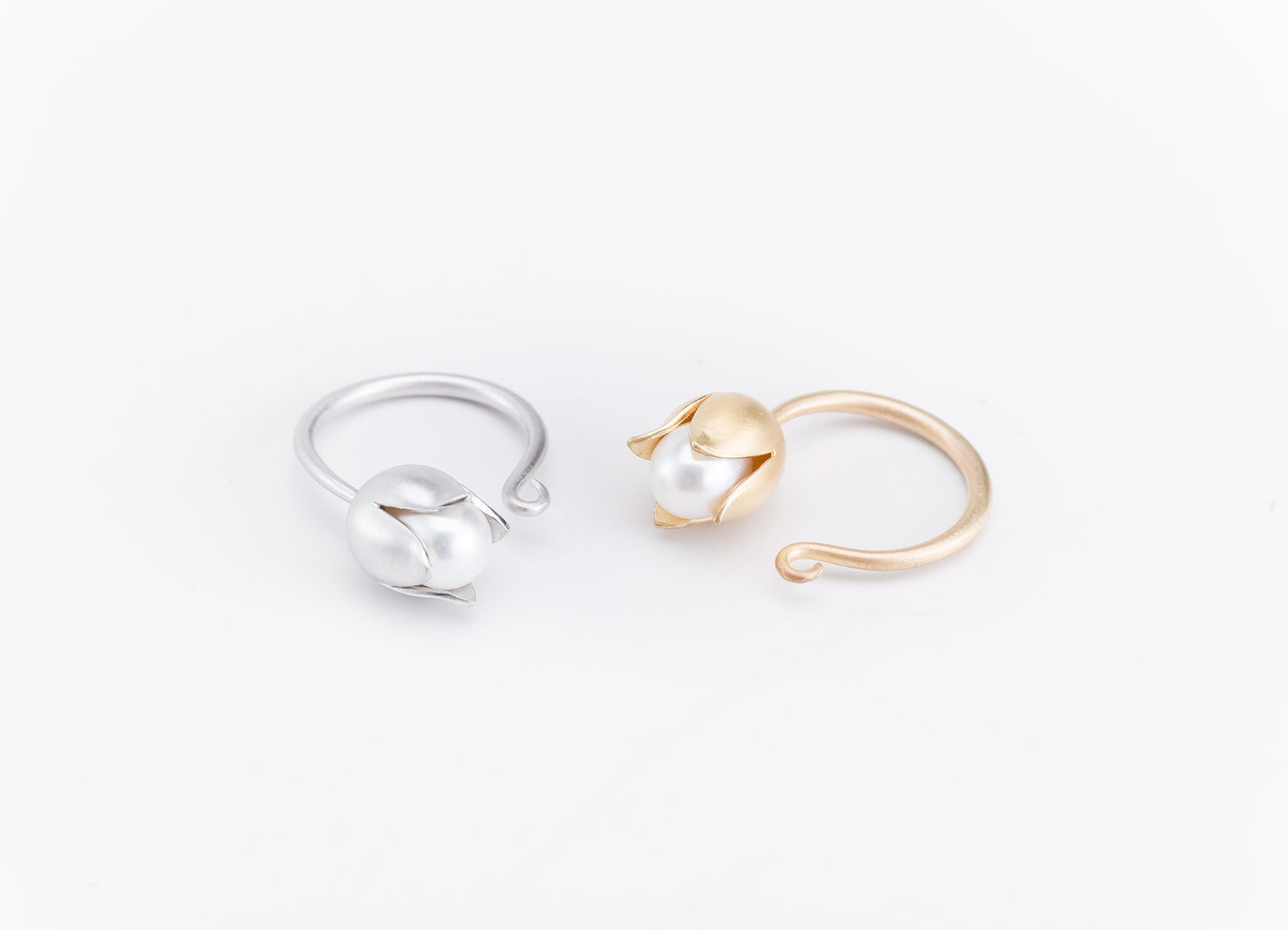 Floral Pearl Ring