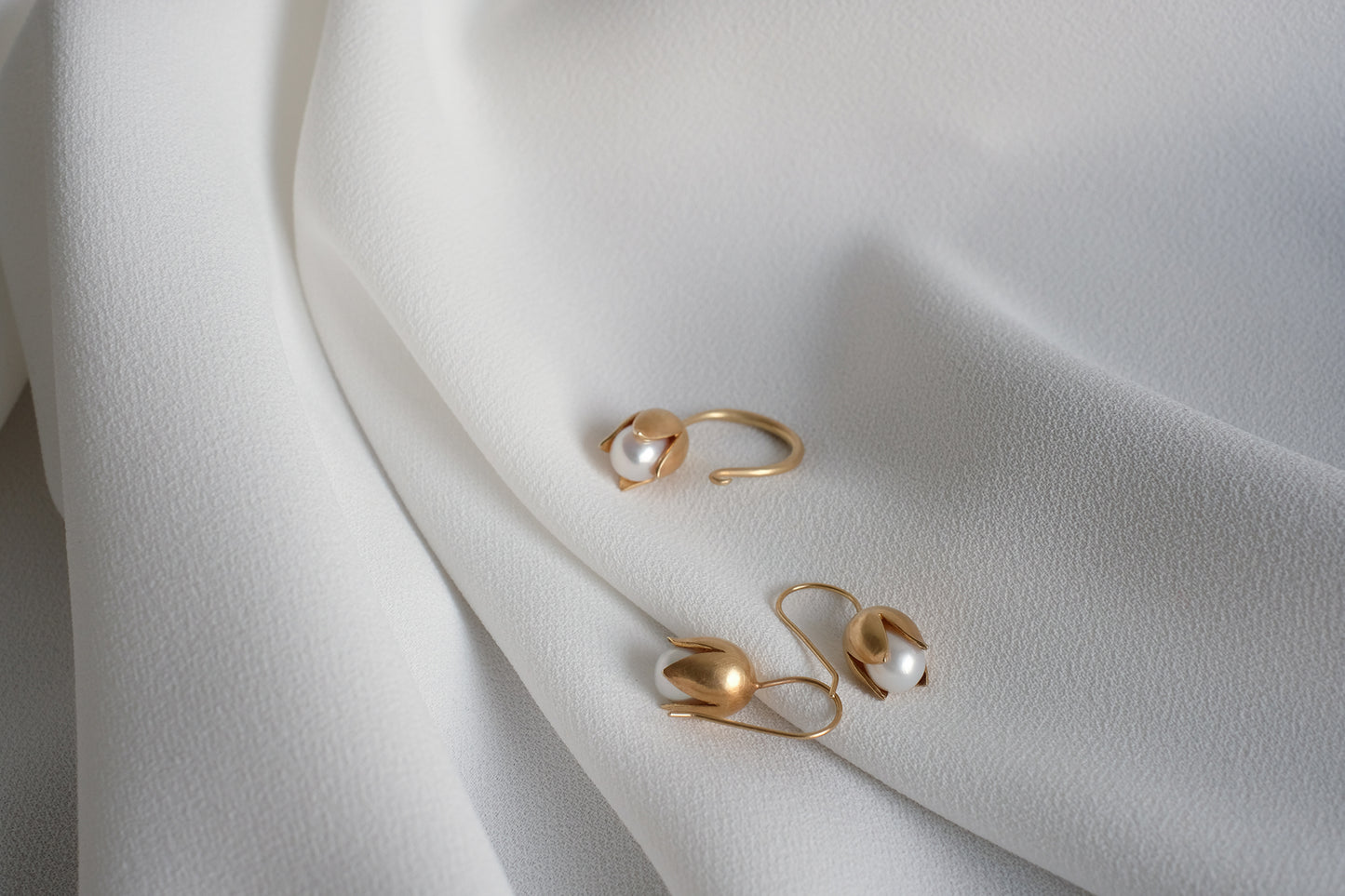 Floral Pearl Earrings
