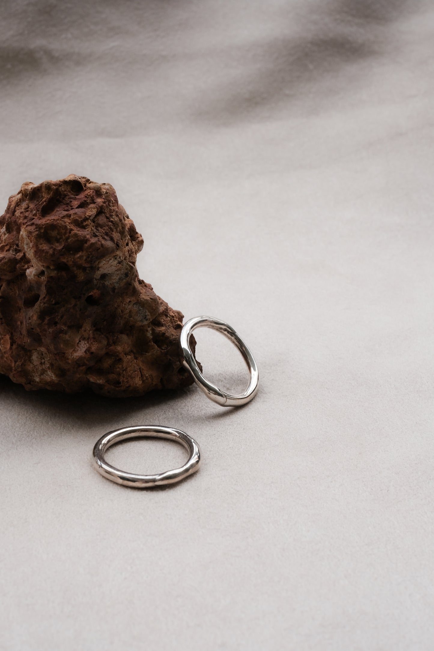 18K Gold Lava Band
