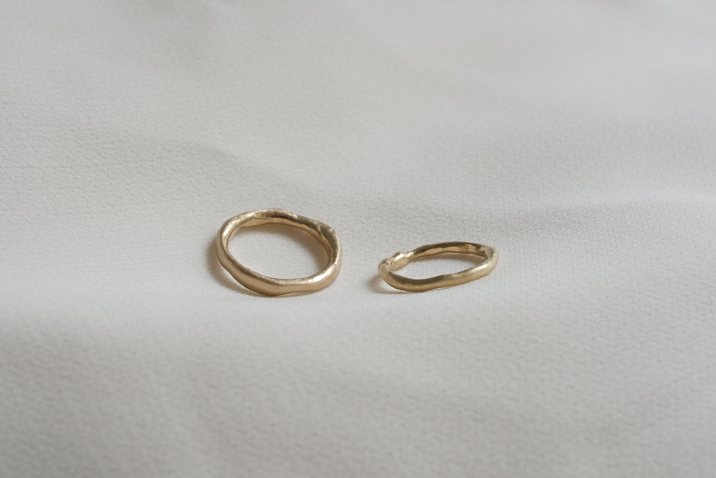 18K Gold Lava Band