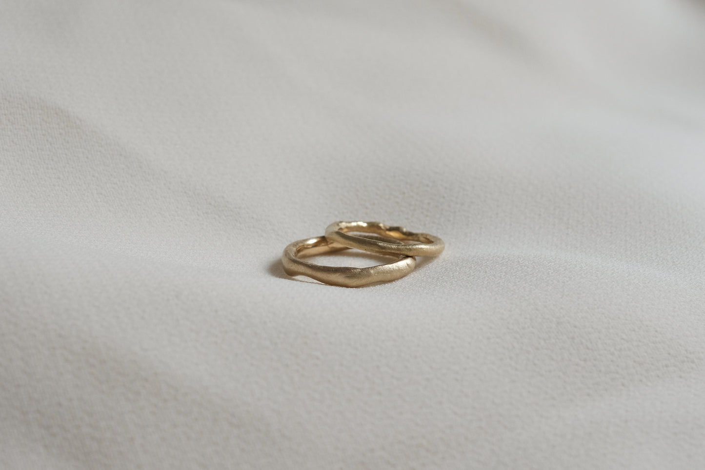 18K Gold Lava Band