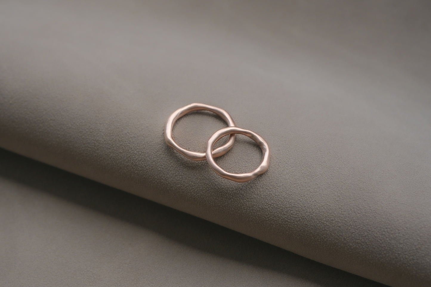 18K Gold Lava Band