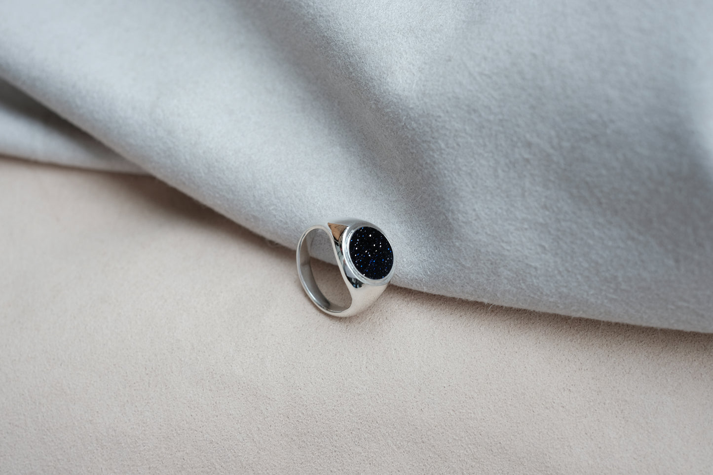 Nox Signet Ring