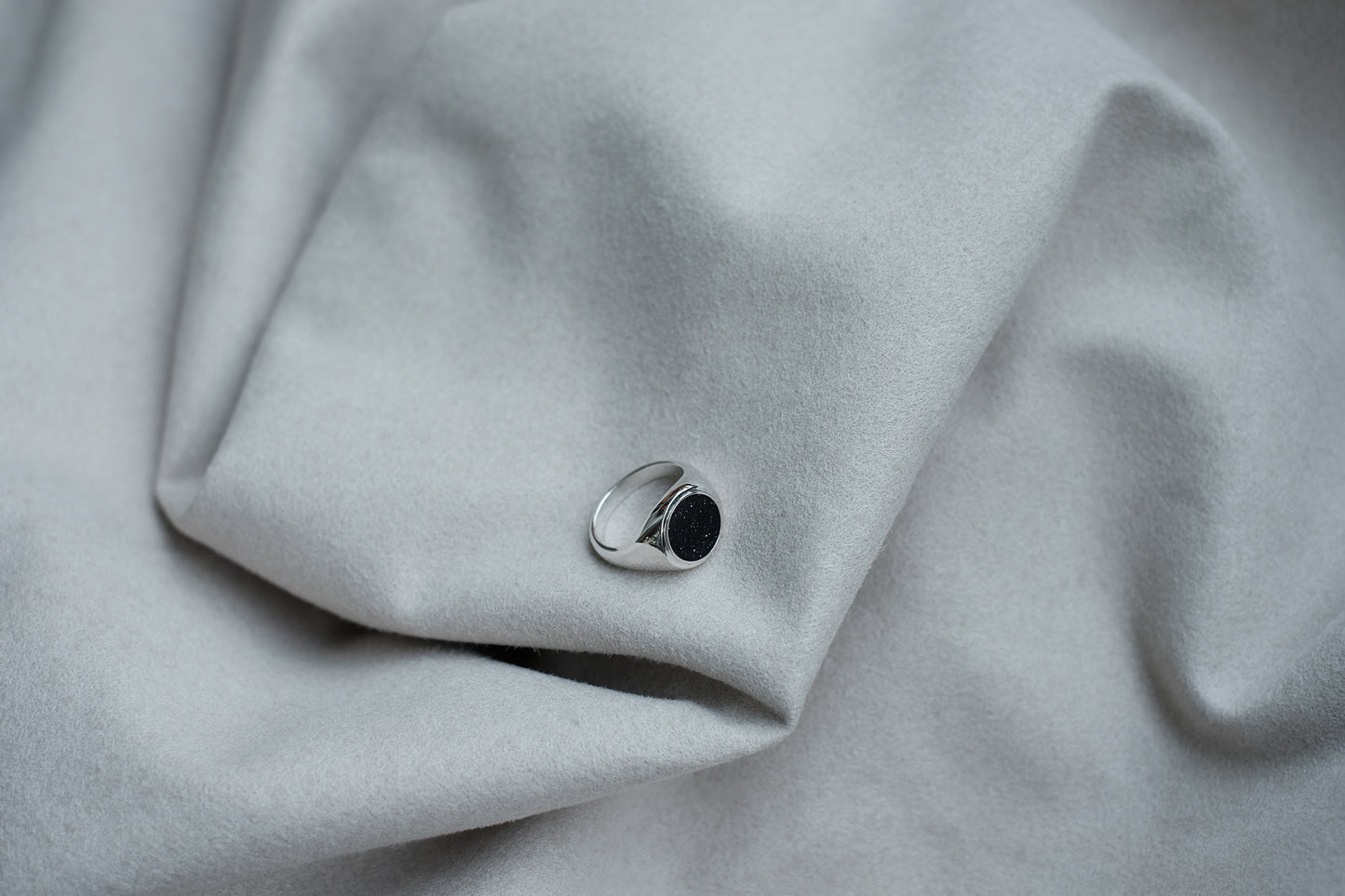 Nox Signet Ring
