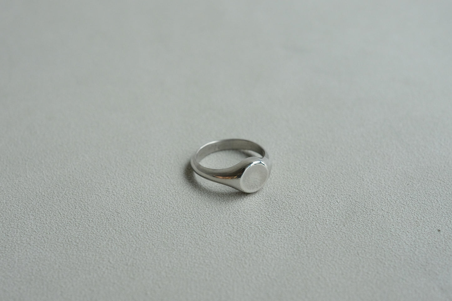 Round Signet Ring