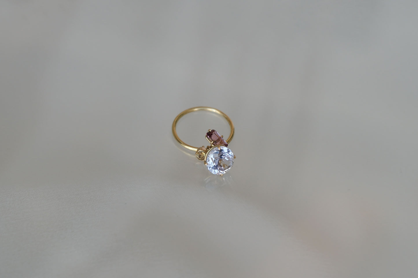 Purple Kunzite, Pink tourmaline, Yellow Citrine Pirouette Ring