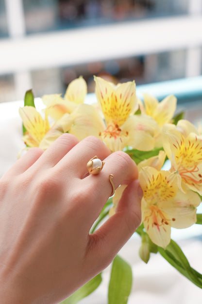 Floral Pearl Ring