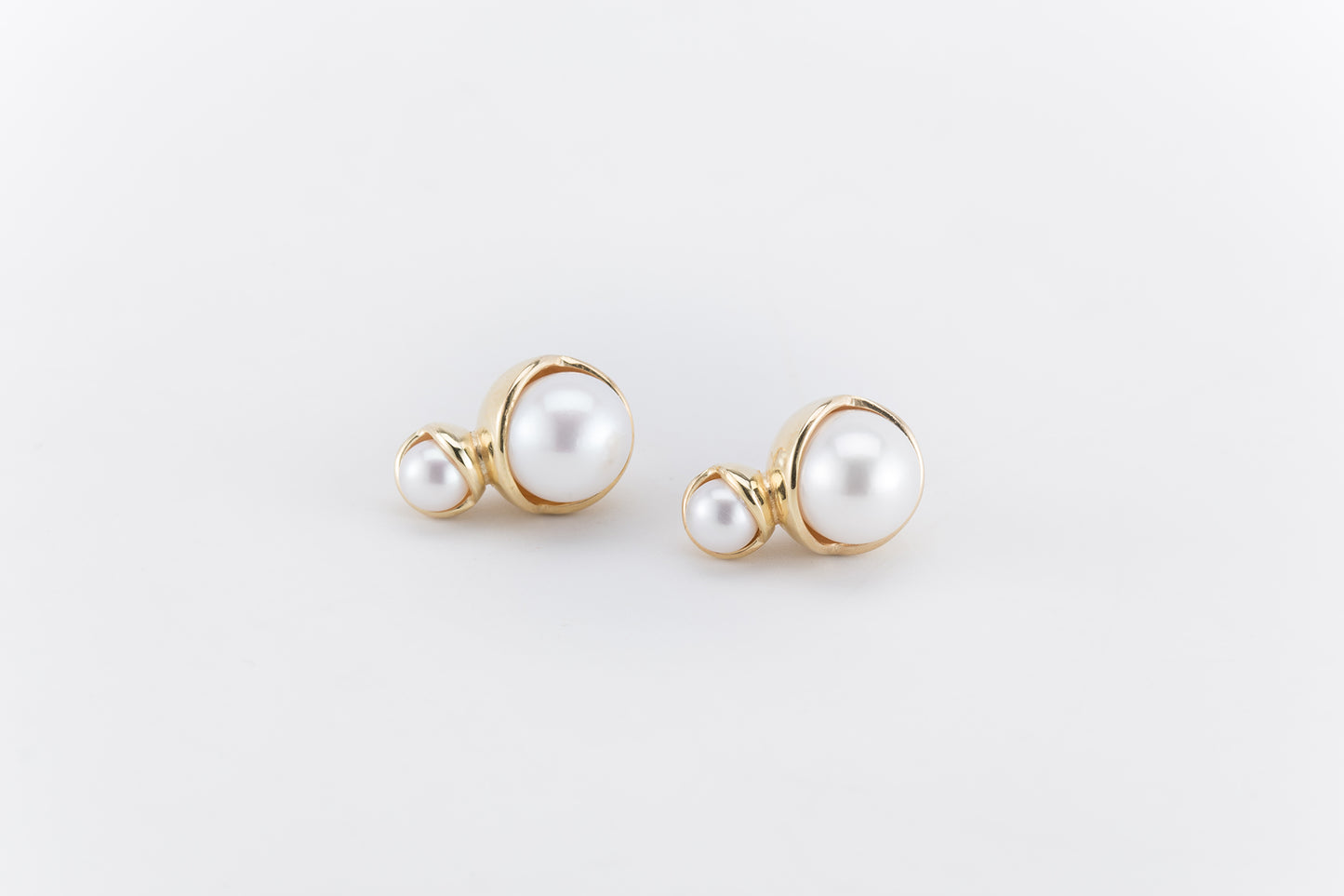 Fruity Small Double Pearl Earrings