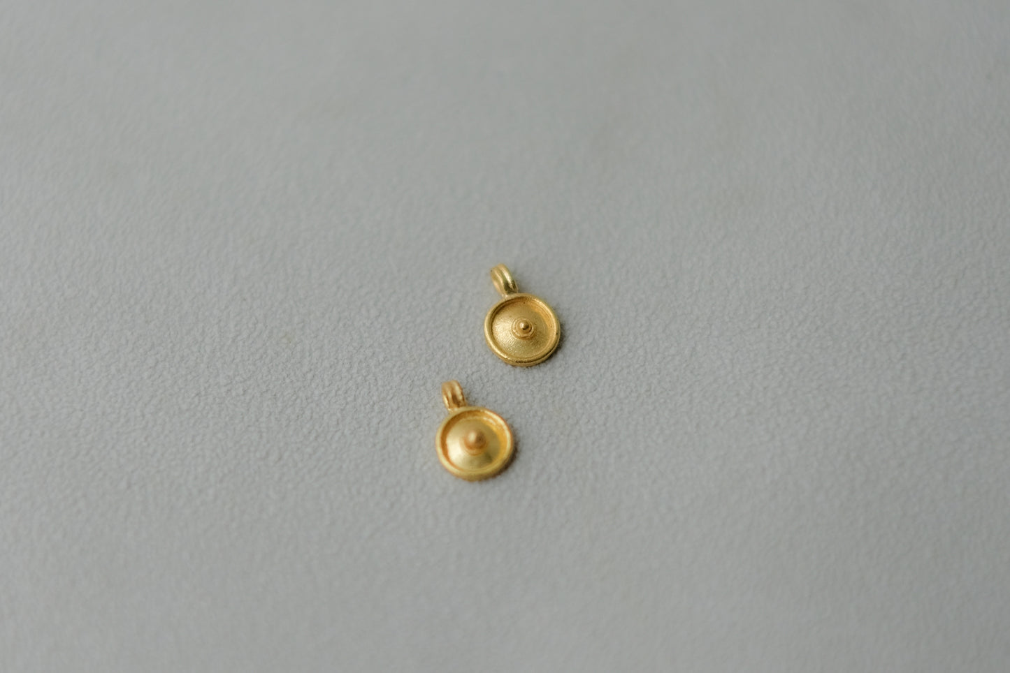 Renaissance Series 22k Gold Amulet Small