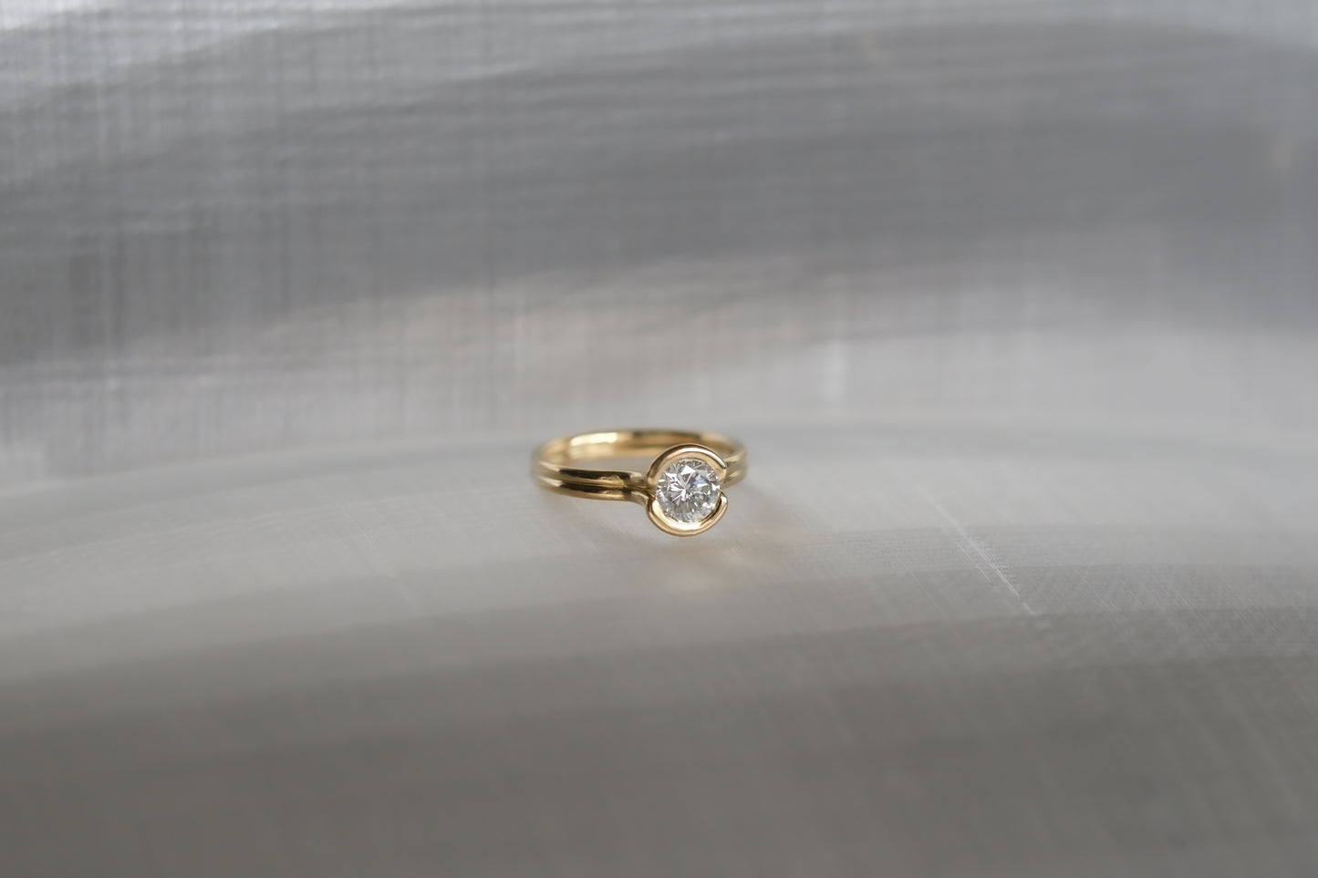 Twin Linear Round Diamond Ring